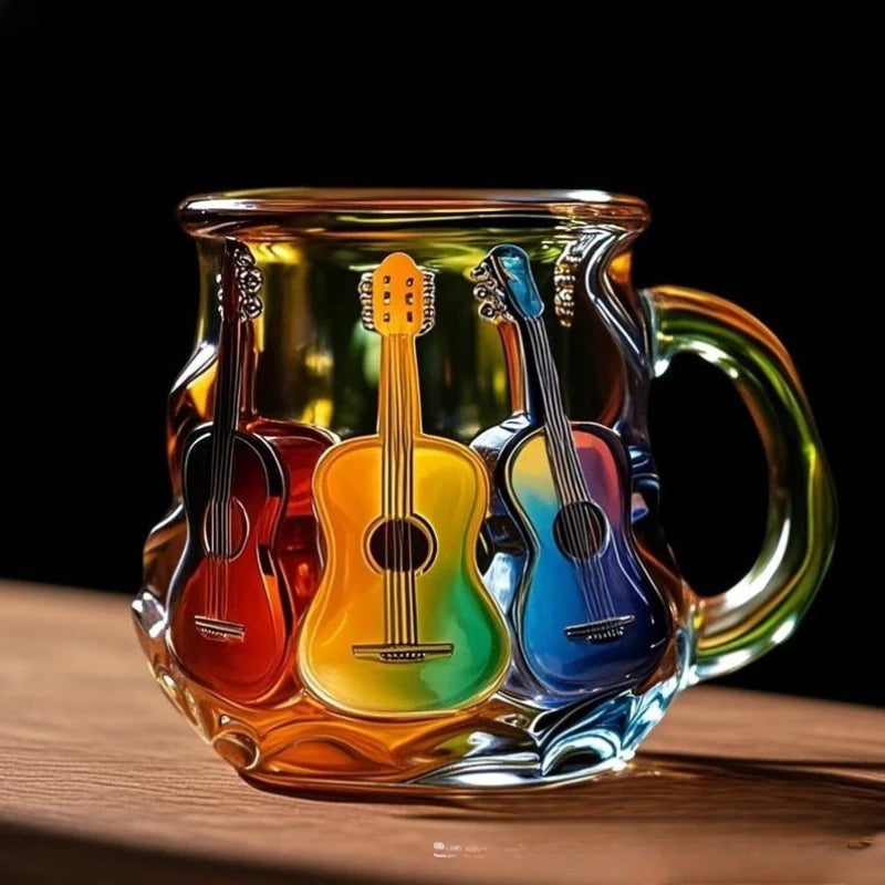 Harmonie de Verre™ – Tasse soufflée à la main avec guitares en relief